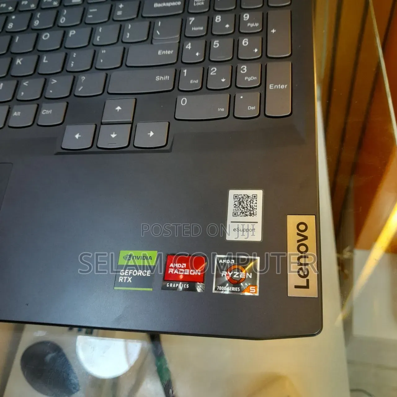 New Laptop Lenovo IdeaPad U550 16GB AMD Ryzen 5 SSD 512GB