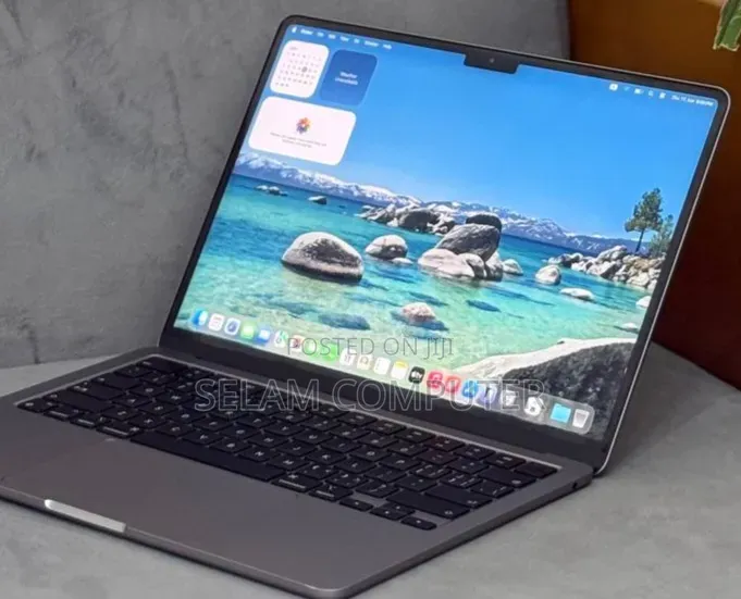 New Laptop Apple MacBook Air 2022 M2 8GB Apple M2 SSD 256GB