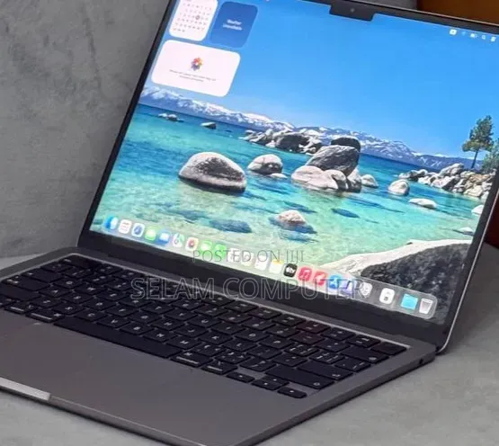 New Laptop Apple MacBook Air 2022 M2 8GB Apple M2 SSD 256GB