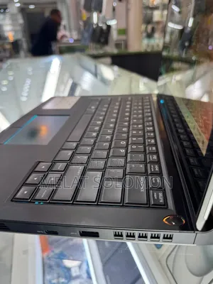 New Laptop Alienware M15 r3 16GB Intel Core i7 SSD 512GB