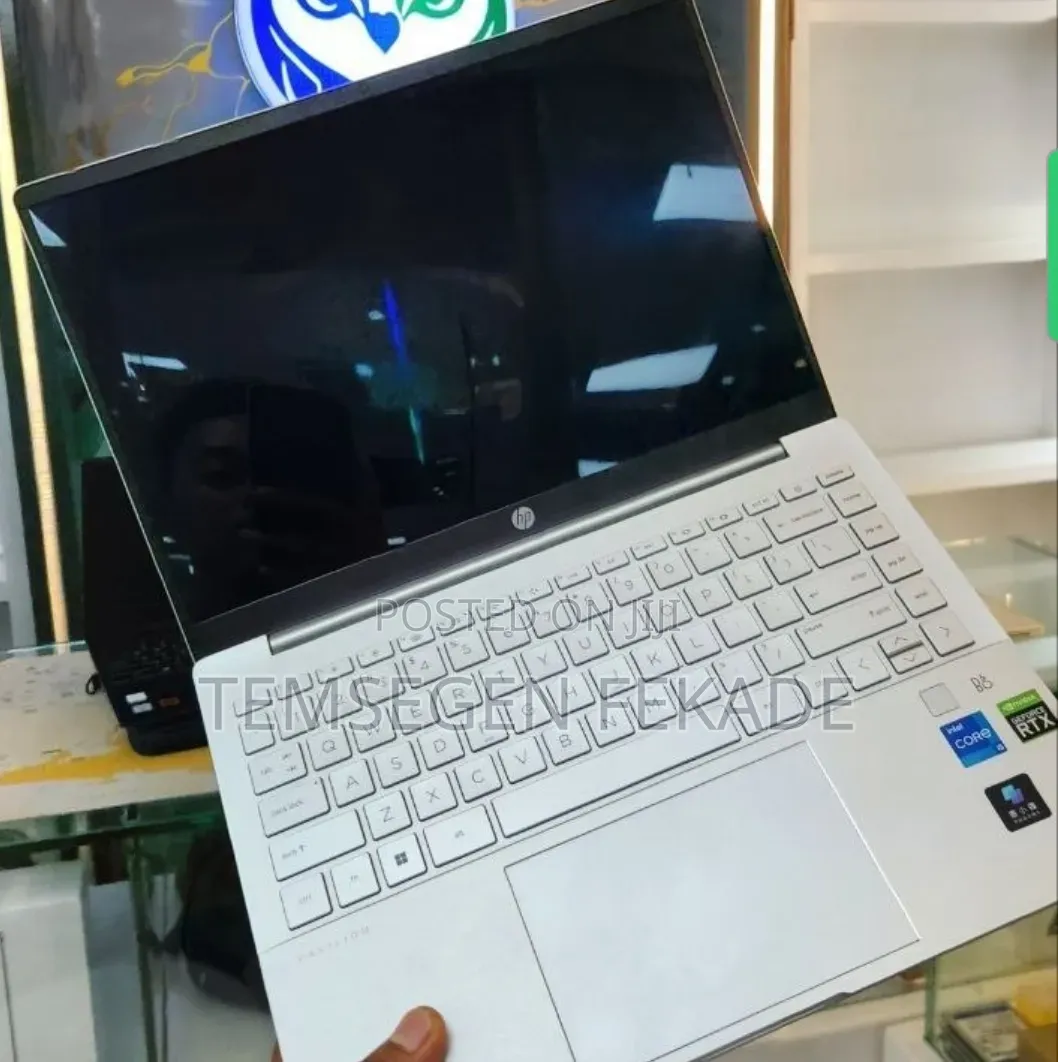 New Laptop HP Pavilion 14 16GB Intel Core i5 SSD 512GB