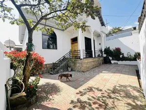 3bdrm House in Gullele for sale