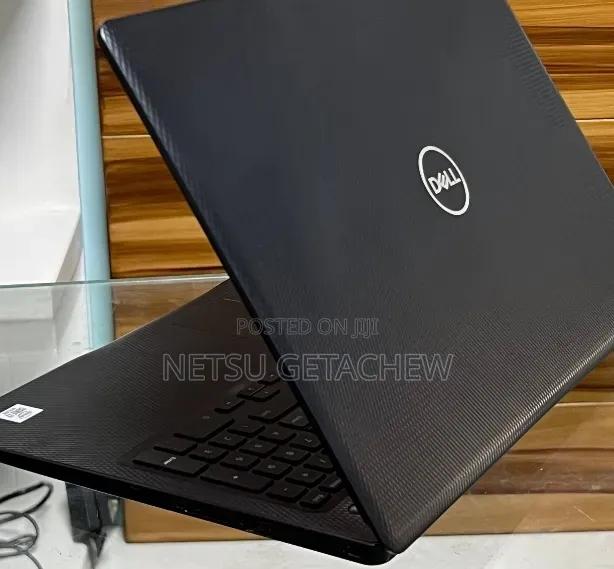 New Laptop Dell Inspiron 15 8GB Intel Core i7 SSD 256GB
