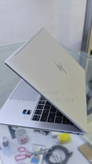 New Laptop HP EliteBook 840 16GB Intel Core i7 SSD 512GB
