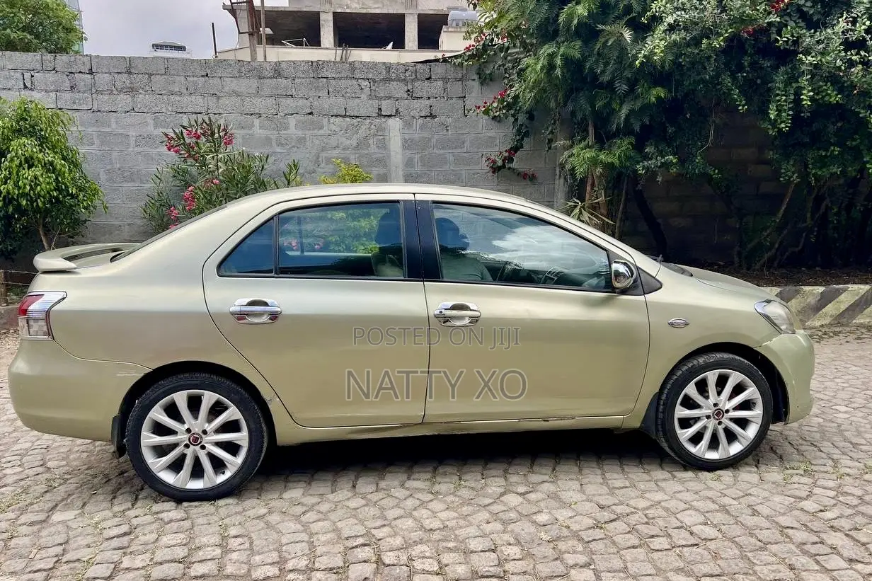 Toyota Yaris 1.3 VVT-i Automatic 2008 Gold