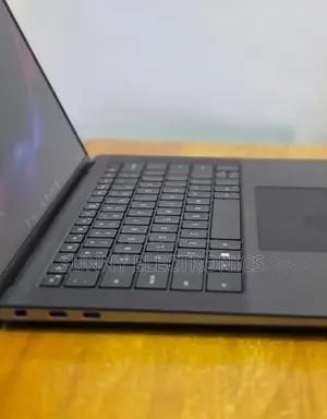 New Laptop Dell Inspiron 15 16GB Intel Core i7 SSD 1T