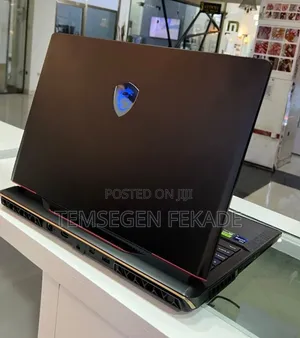 New Laptop MSI Raider GE68HX 13VI-202US 32GB Intel Core i9 SSD 1T