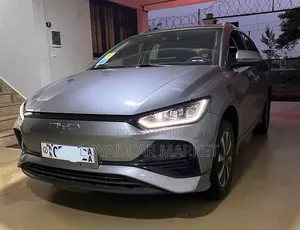BYD E2 43 kWh 94 hp FWD 2024 Gray