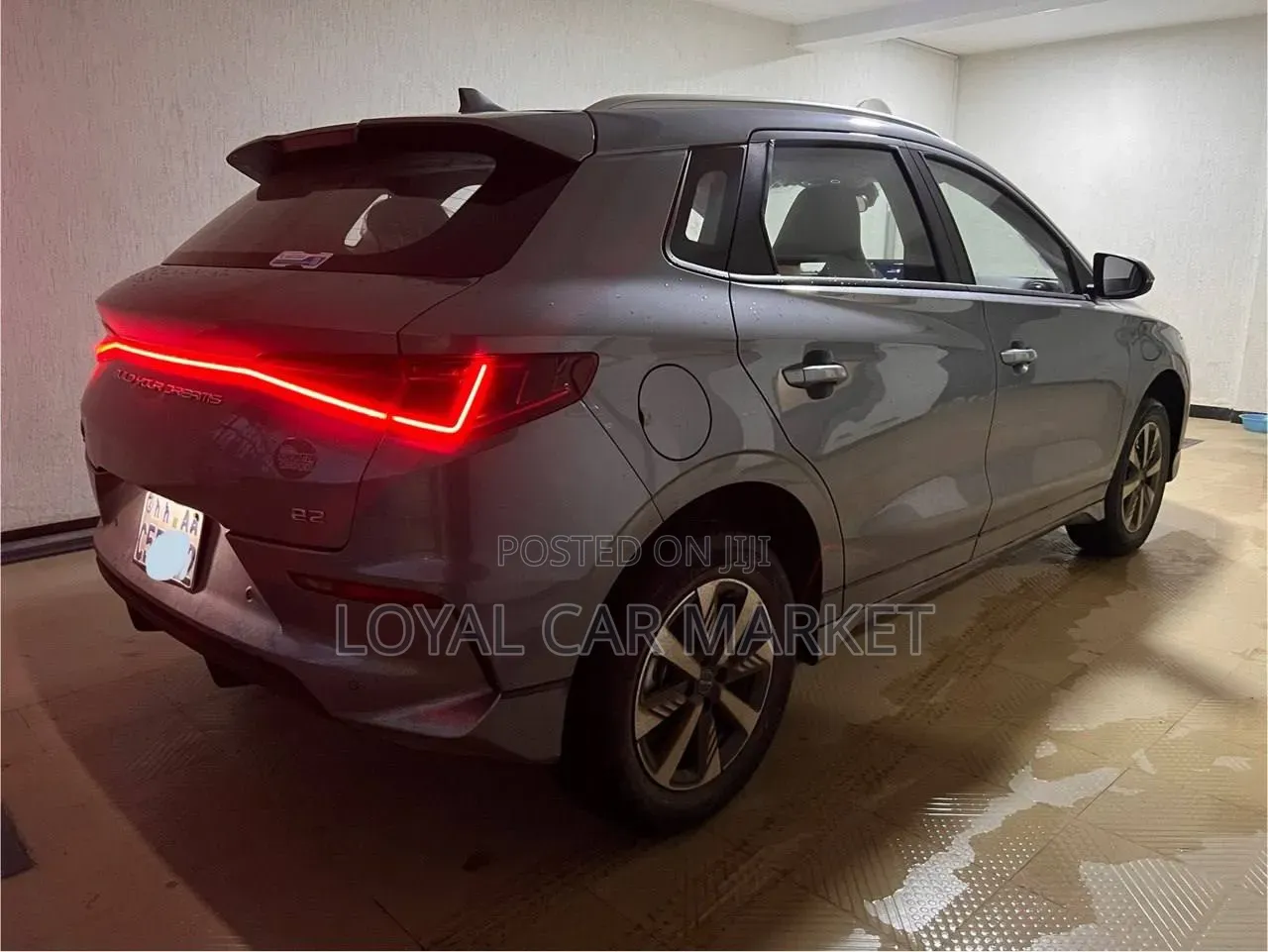 BYD E2 43 kWh 94 hp FWD 2024 Gray