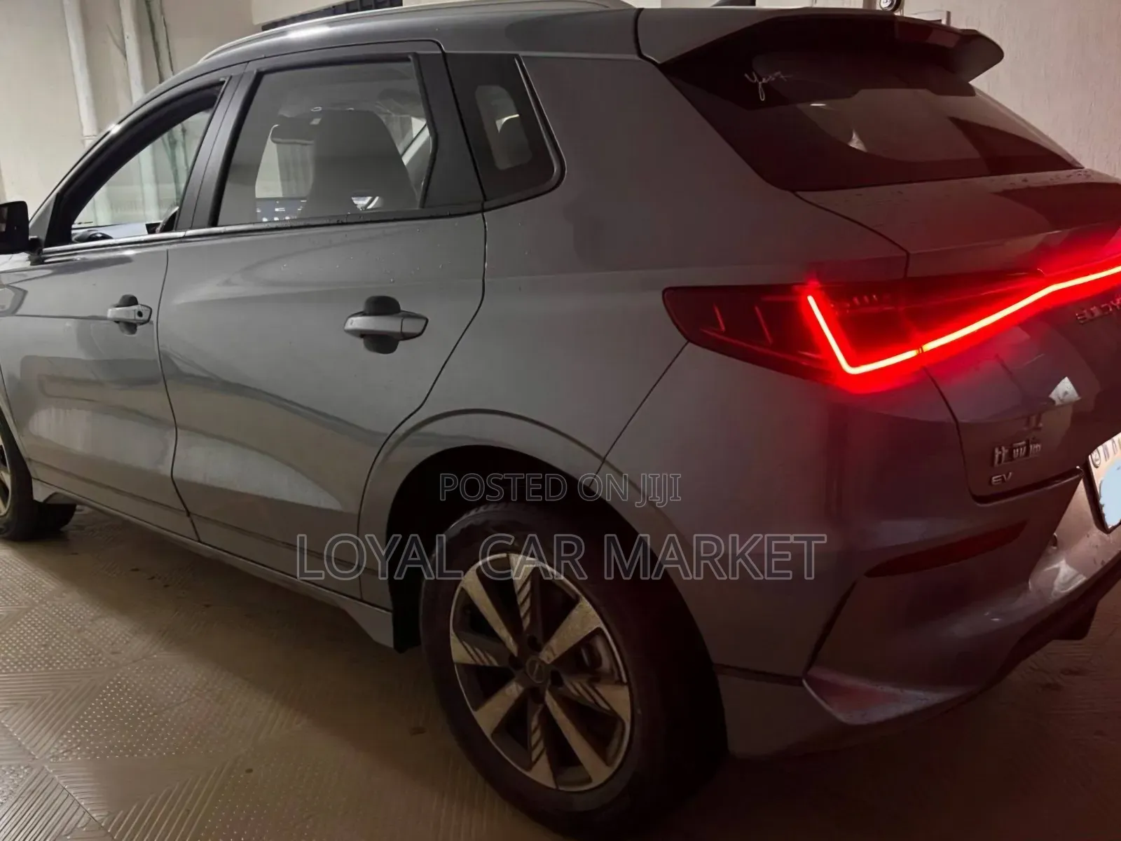 BYD E2 43 kWh 94 hp FWD 2024 Gray