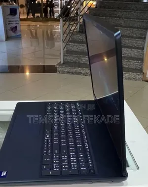 New Laptop Alienware X16 32GB Intel Core Ultra 9 SSD 1T