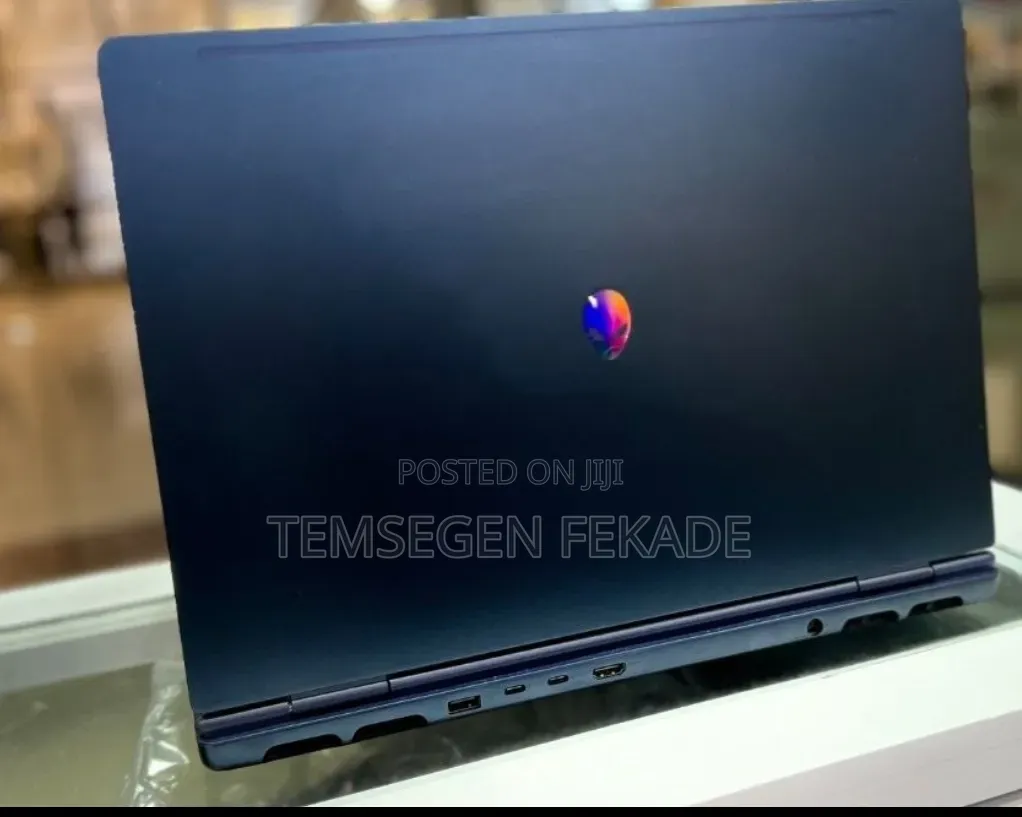 New Laptop Alienware X16 32GB Intel Core Ultra 9 SSD 1T