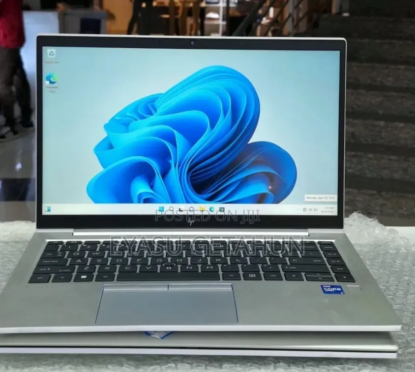 New Laptop HP EliteBook 840 G8 16GB Intel Core i7 SSD 512GB
