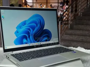 New Laptop HP EliteBook 840 G8 16GB Intel Core i7 SSD 512GB
