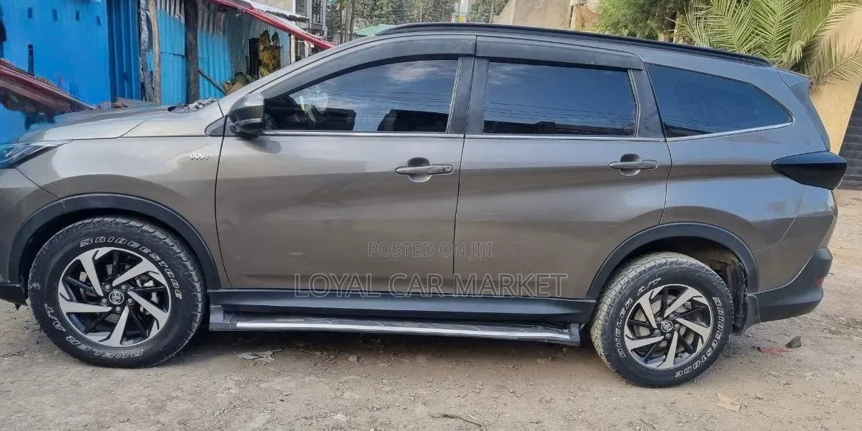 Toyota Rush 2019 Gray
