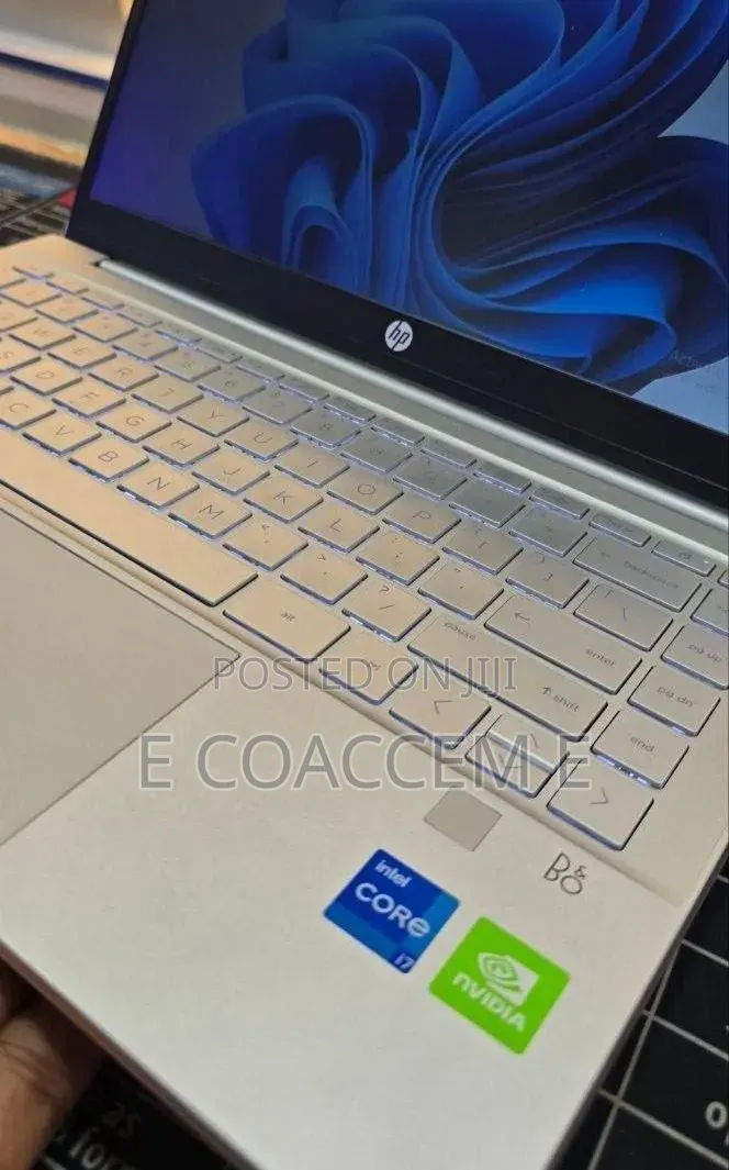 New Laptop HP 16GB Intel Core i7 SSD 512GB