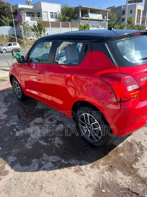 Suzuki Swift 2021 Red