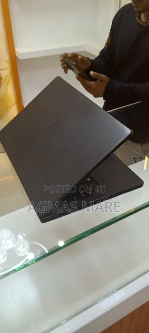 New Laptop Dell Vostro 15 3559 4GB Intel Core i5 HDD 500GB