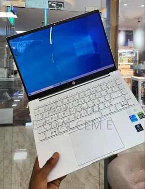 New Laptop HP 16GB Intel Core i5 SSD 512GB