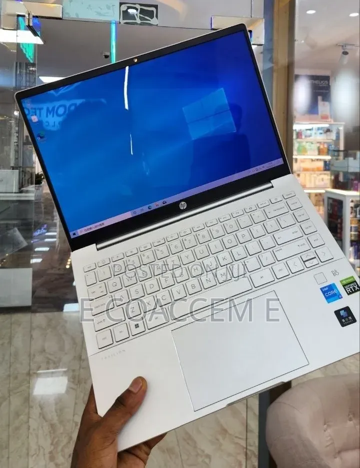 New Laptop HP 16GB Intel Core i5 SSD 512GB