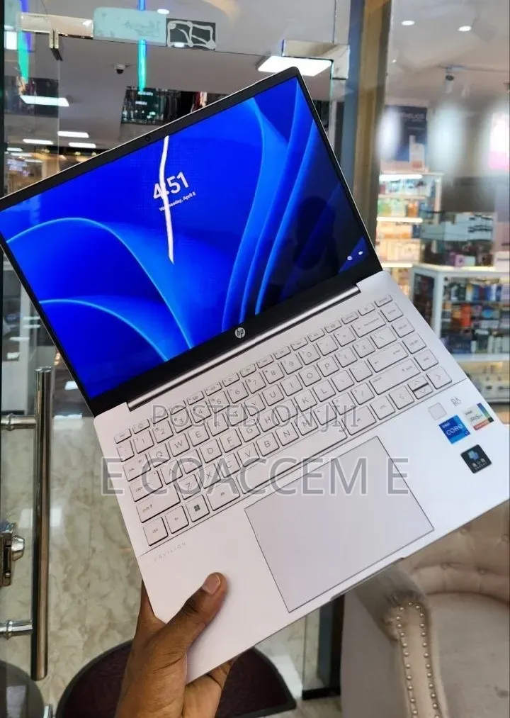 New Laptop HP 16GB Intel Core i5 SSD 512GB