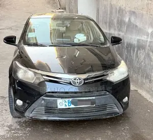 Toyota Yaris 2015 Black
