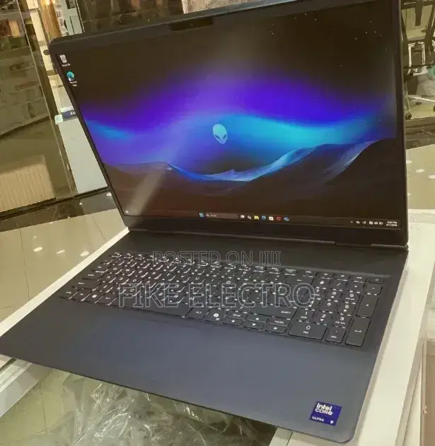 New Laptop Alienware 16 Aurora 32GB Intel Core Ultra 9 SSD 1T