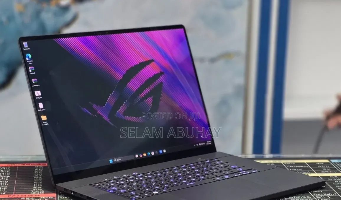 New Laptop Asus ROG Zephyrus G16 16GB Intel Core Ultra 9 SSD 1T
