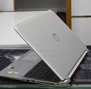 New Laptop HP Pavilion 15 8GB Intel Core i5 SSD 1T