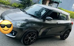 Suzuki Swift 2022 Gray