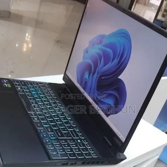 New Laptop Acer Predator Helios Neo 16 16GB Intel Core i9 SSD 512GB