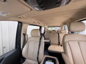Hyundai Staria 2022 Gray