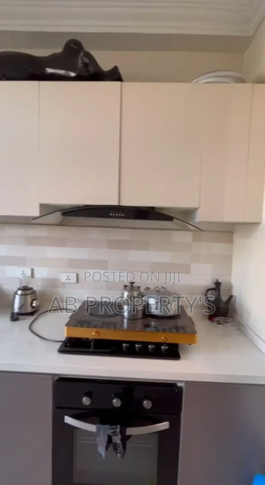 Furnished 2bdrm Apartment in ሰሚት ካምብሪጅ, Bole for sale