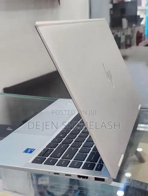 New Laptop HP EliteBook 1040 G8 16GB Intel Core i7 SSD 512GB