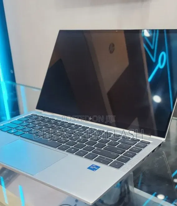 New Laptop HP EliteBook 1040 G8 16GB Intel Core i7 SSD 512GB