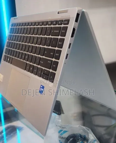 New Laptop HP EliteBook 1040 G8 16GB Intel Core i7 SSD 512GB