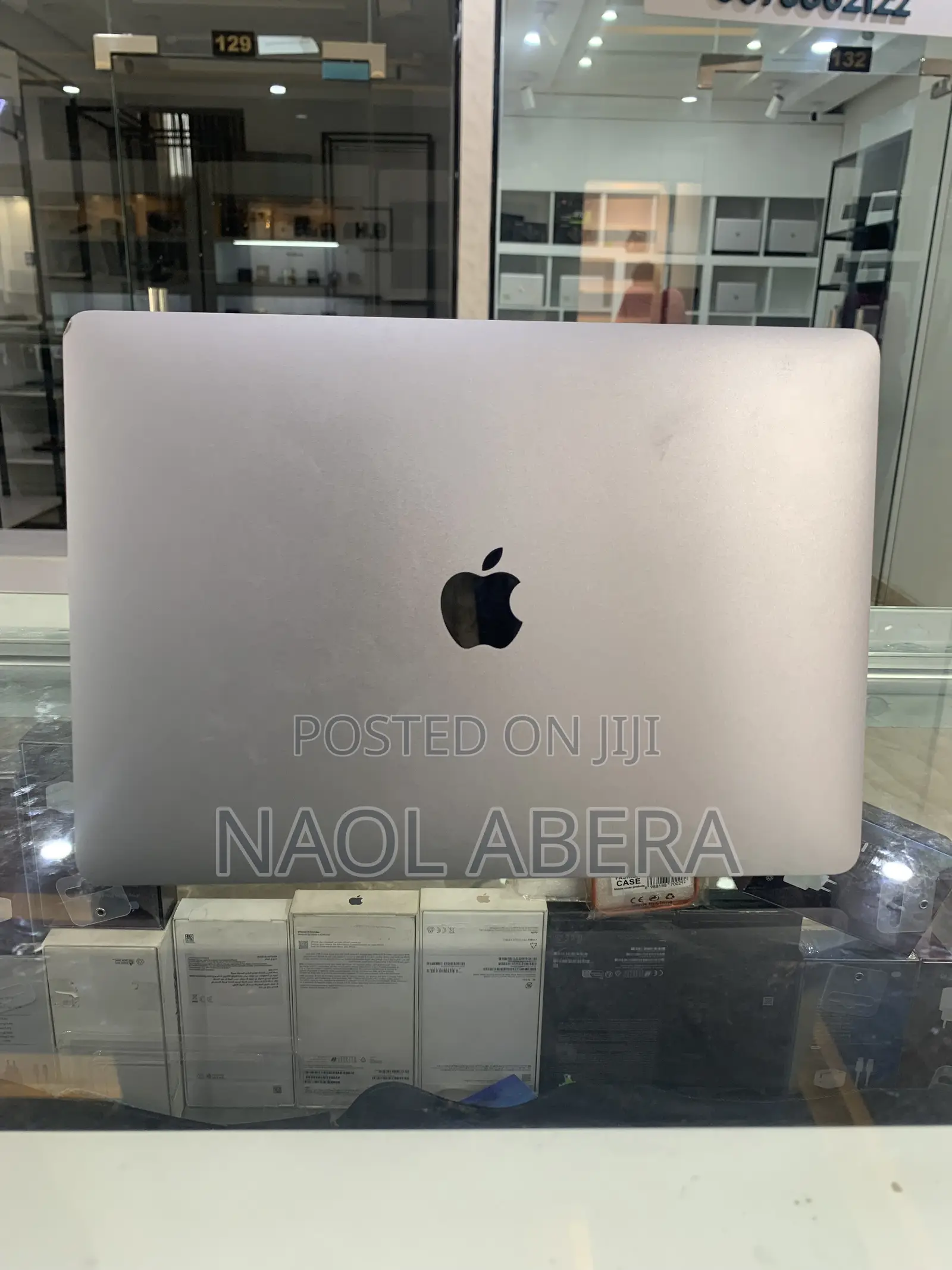New Laptop Apple MacBook Air 2022 M2 8GB Apple M1 SSD 256GB
