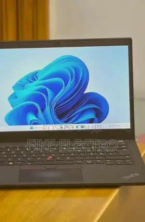 Laptop Lenovo ThinkPad T14s Gen 2 16GB Intel Core i7 SSD 512GB