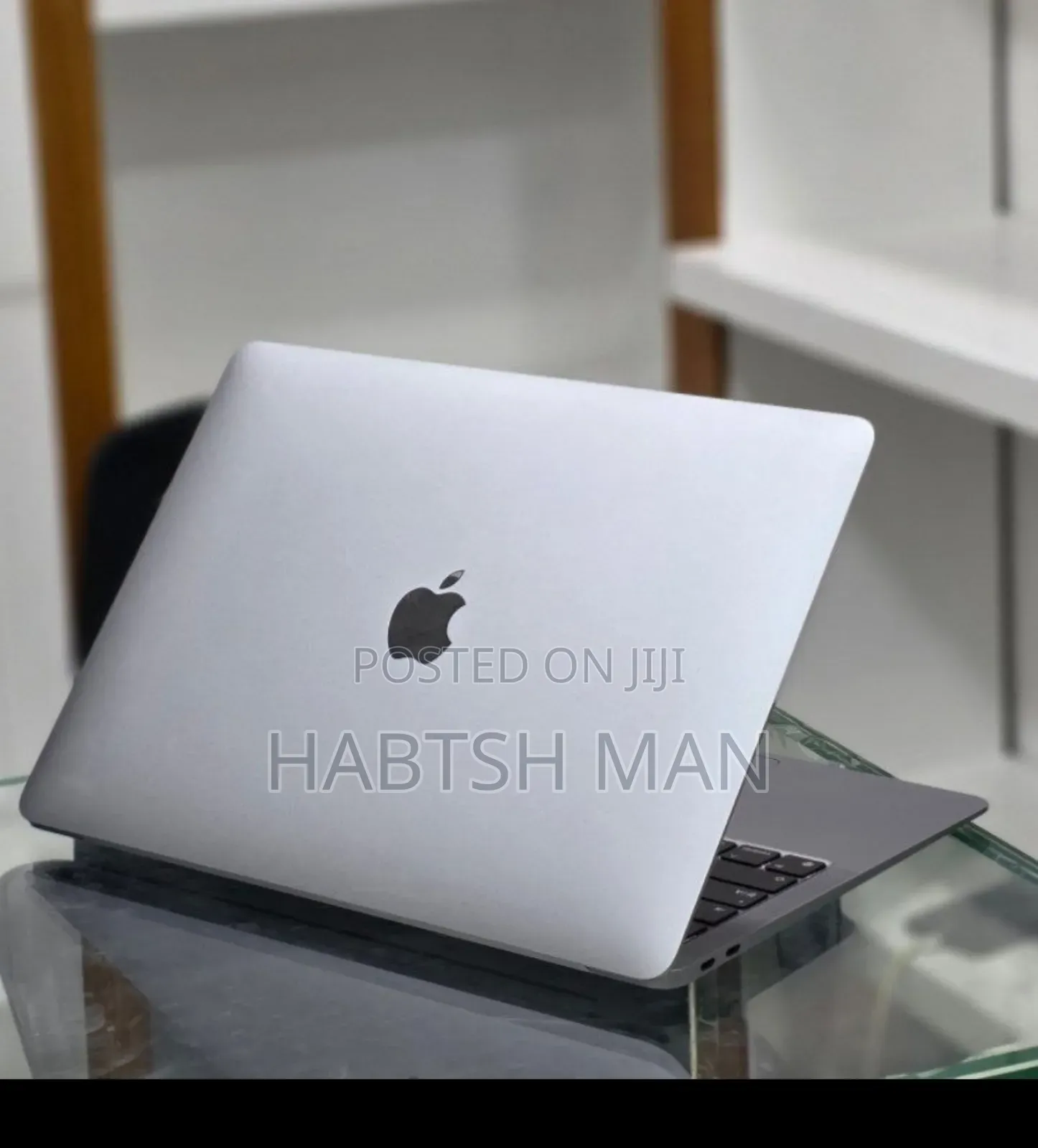 New Laptop Apple MacBook Air 2020 M1 8GB Apple M1 SSD 256GB