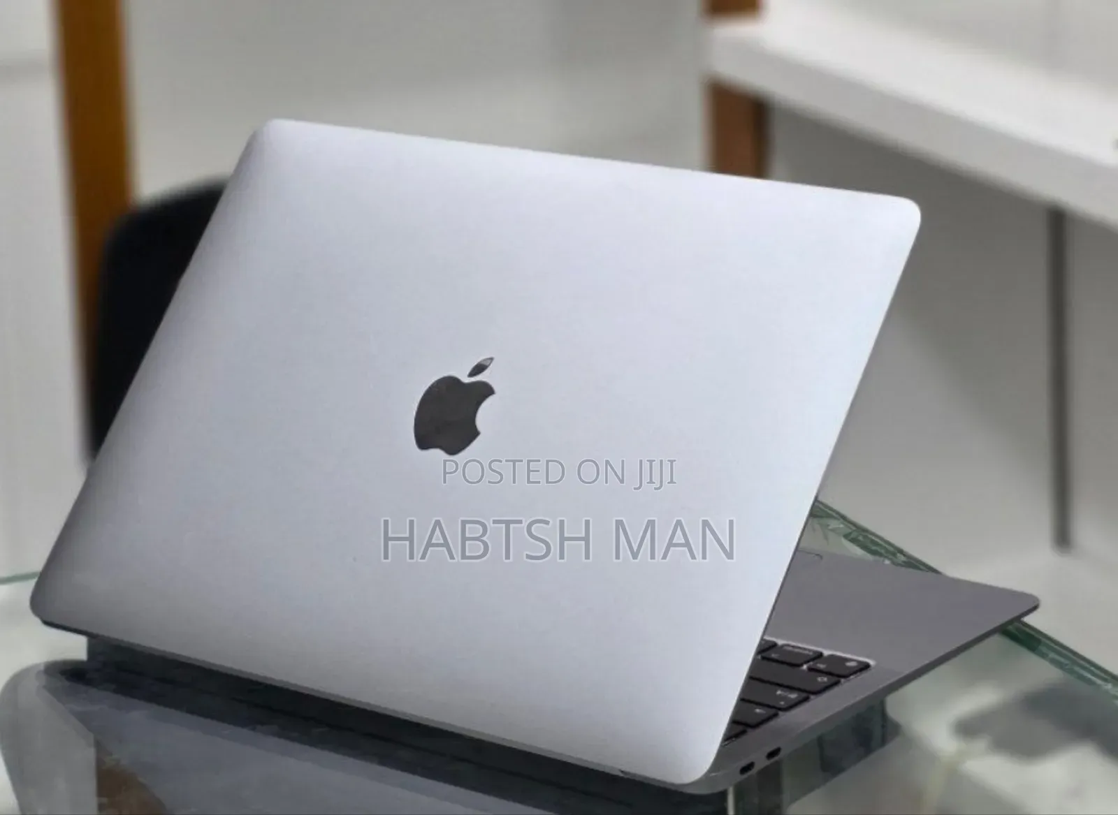 New Laptop Apple MacBook Air 2020 M1 8GB Apple M1 SSD 256GB