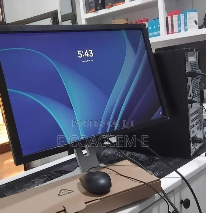 New Desktop Computer Dell Optiplex 7090 32GB Intel Core i7 HDD 1T