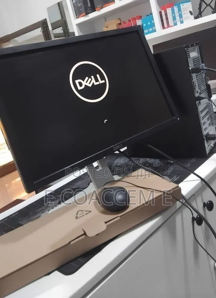 New Desktop Computer Dell Optiplex 7090 32GB Intel Core i7 HDD 1T