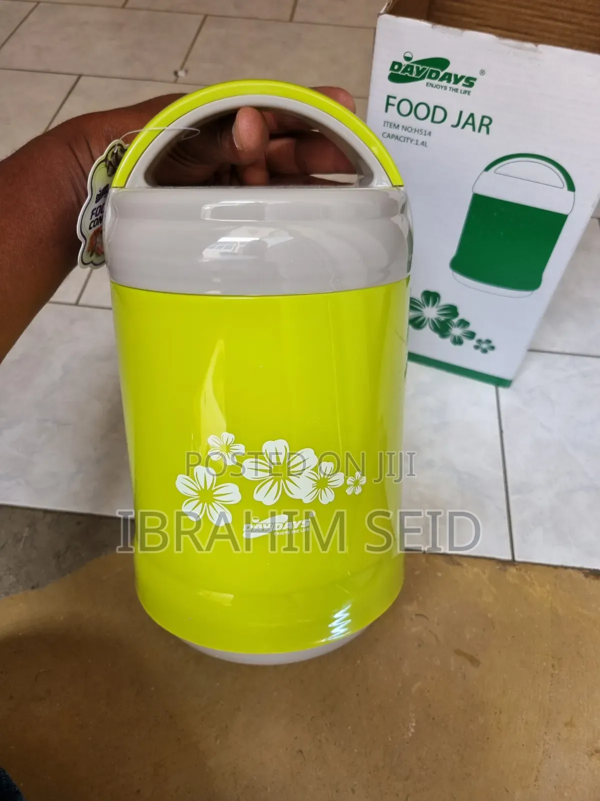 Daydays Branded Food Jar Is A 1.4-liter Insulated Container