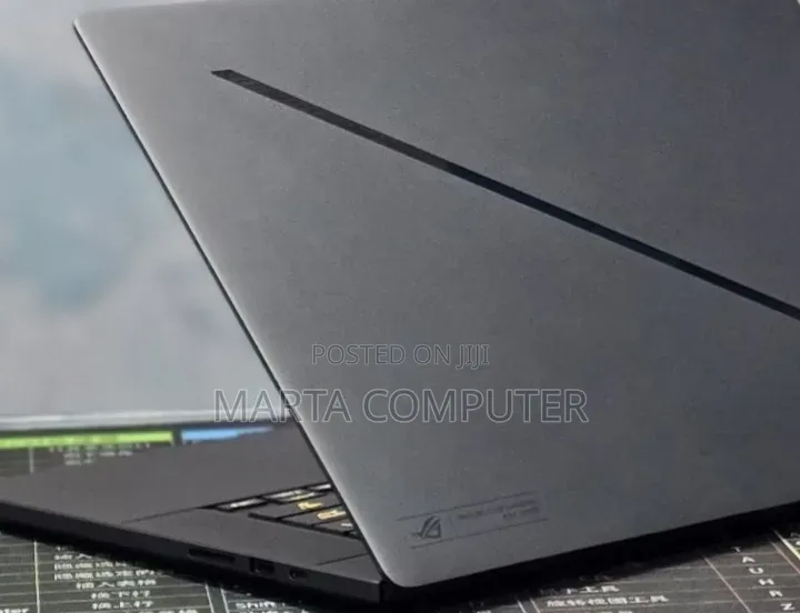 New Laptop Asus ROG Zephyrus G15 16GB Intel Core Ultra 9 SSD 1T