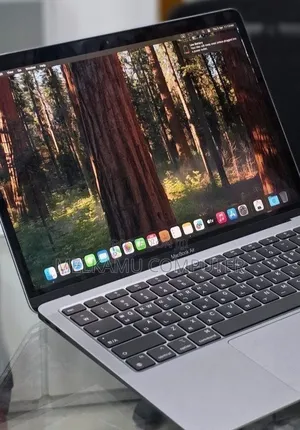 New Laptop Apple MacBook Air 2020 M1 8GB Apple M1 SSD 256GB