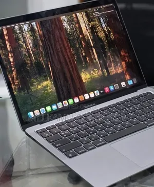 New Laptop Apple MacBook Air 2020 M1 8GB Apple M1 SSD 256GB