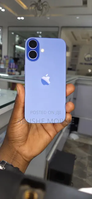 New Apple iPhone 16 128 GB Blue
