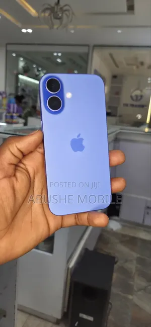 New Apple iPhone 16 128 GB Blue