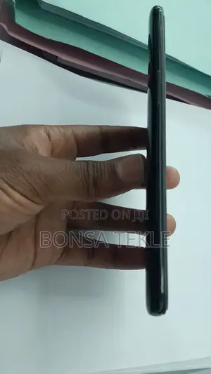 Infinix Hot 6 16 GB Black