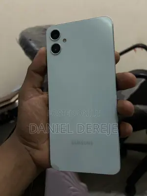 Samsung Galaxy M05 64 GB Green